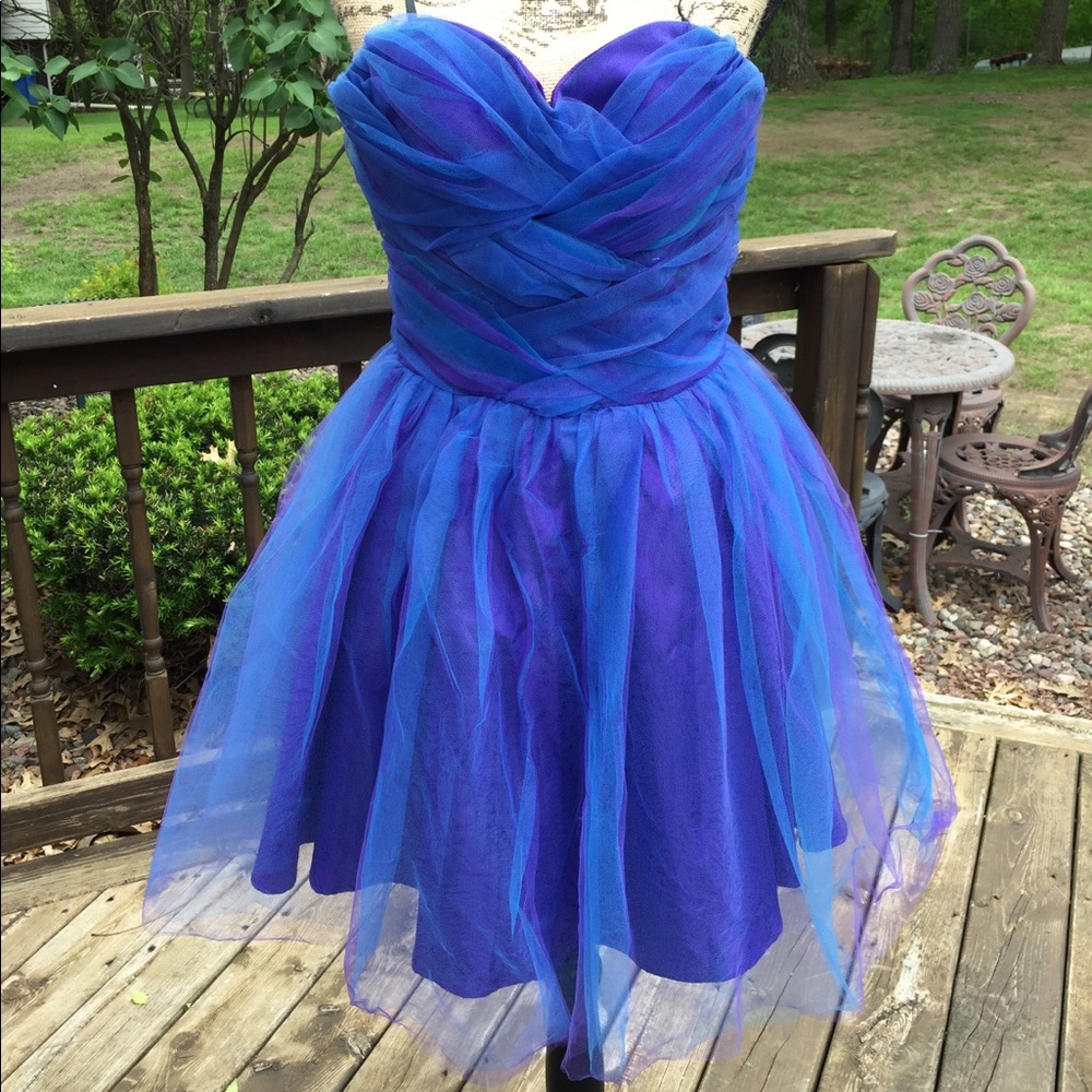 Sweetheart Neckline Strapless Tulle Dress